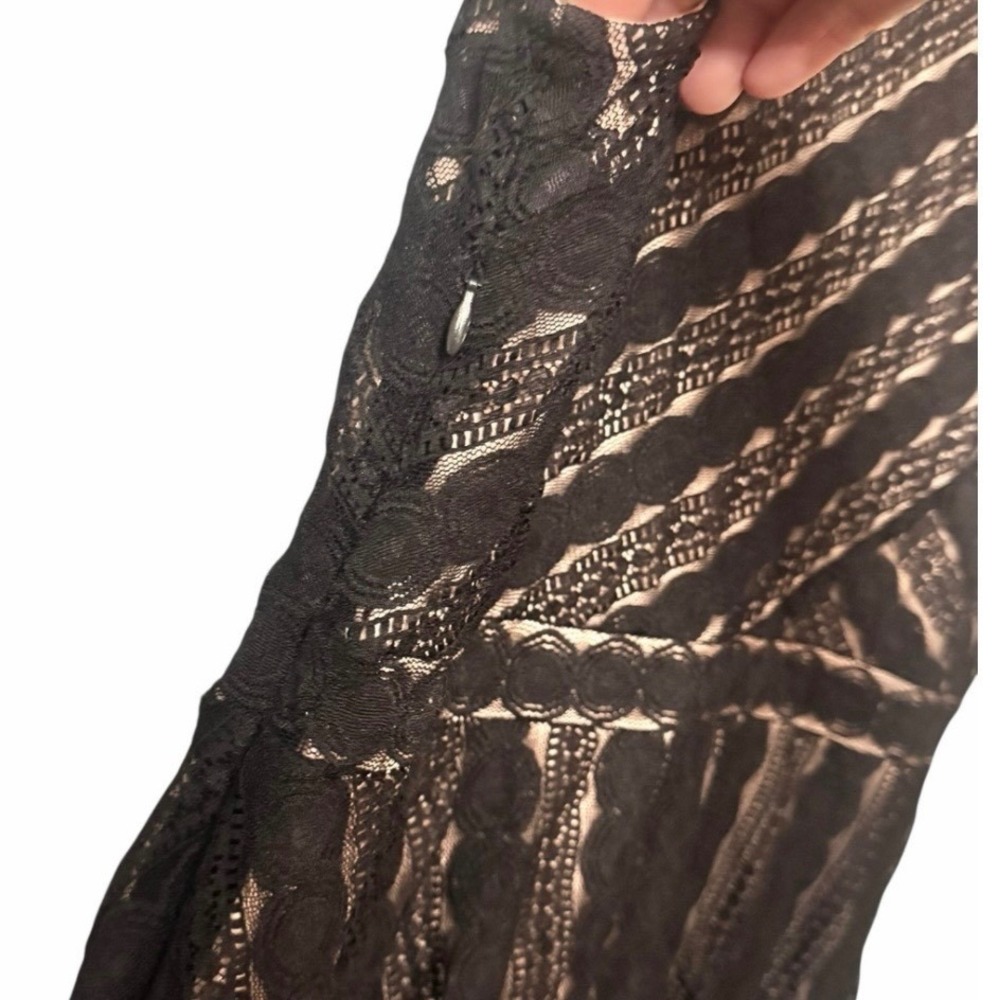 Cb Established 1962 Plus Size 16 Lace Detail Lined Dress - Picture 6 of 8